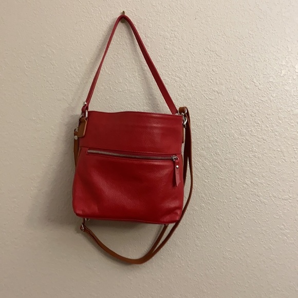 VALENTINA ITALY GENUINE LEATHER ADJUSTABLE RED CROSSBODY!! - Picture 7 of 12